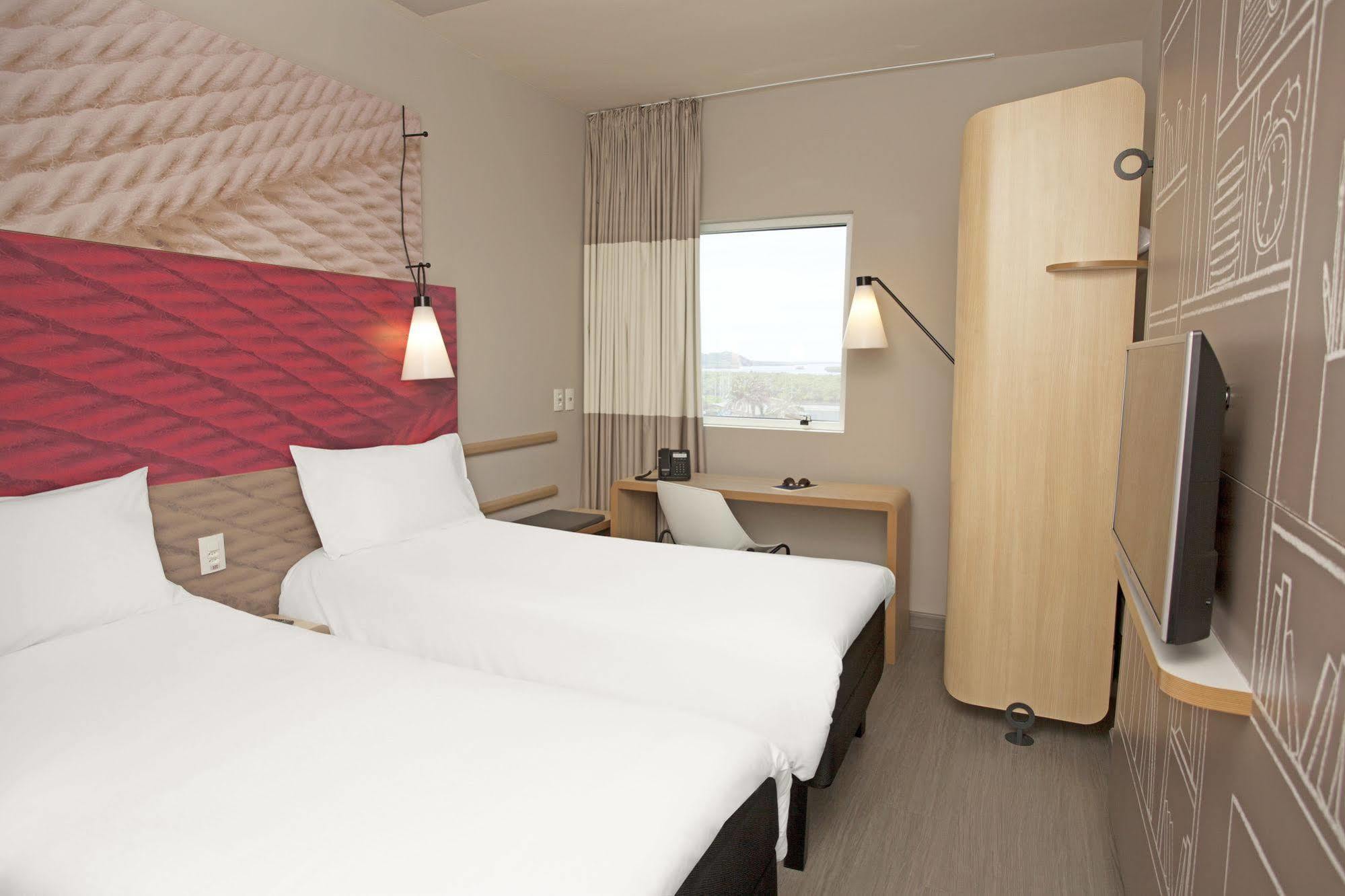Ibis Paranagua Paranaguá Exterior foto